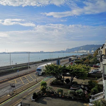 Whole Flat Next To Dover Port With Parking Exterior foto